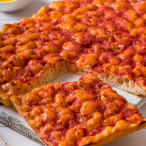 Pizza rossa rettangolare - immagine 2